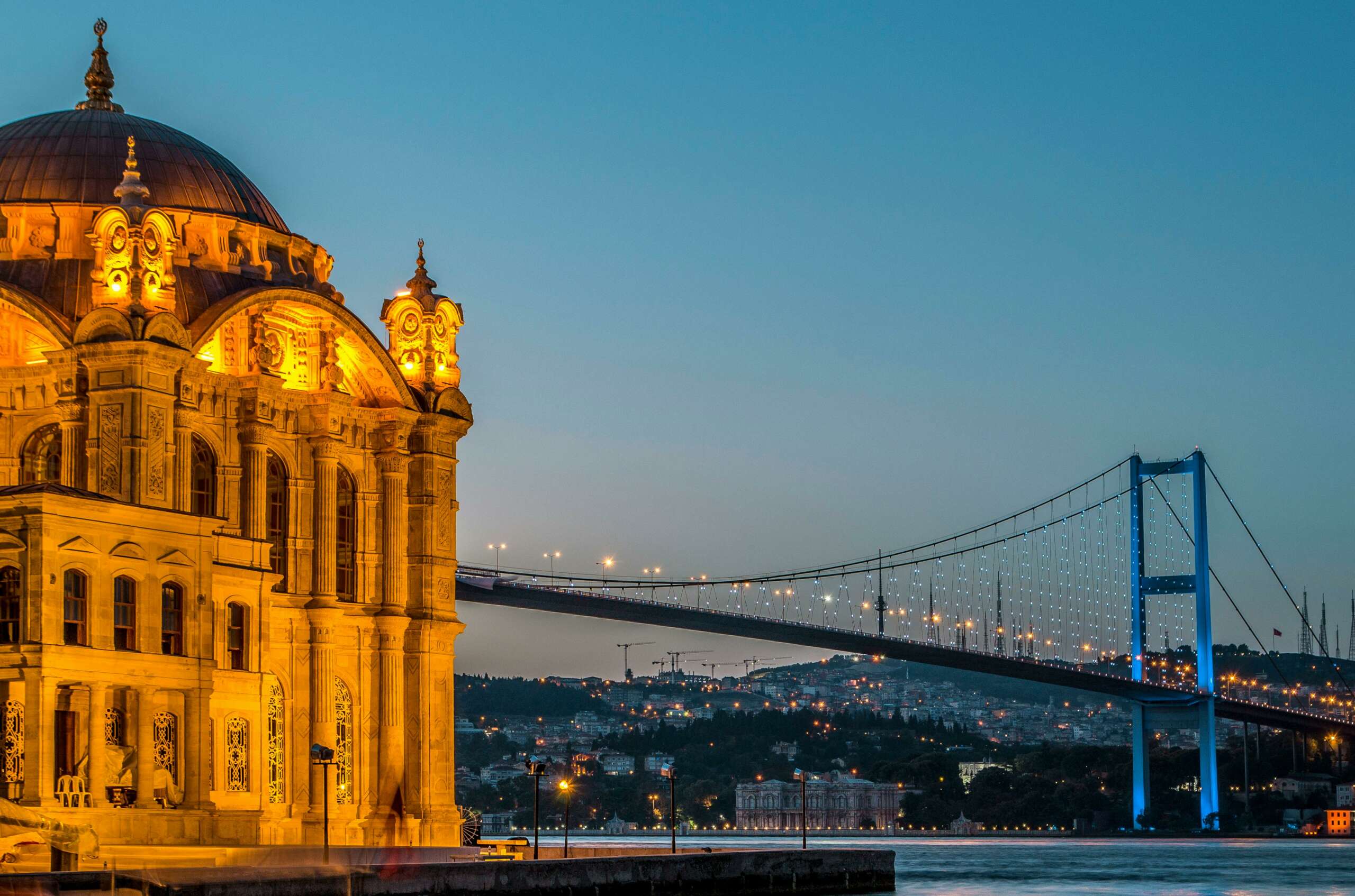 Ponte 25 aprile Lisbona Istanbul